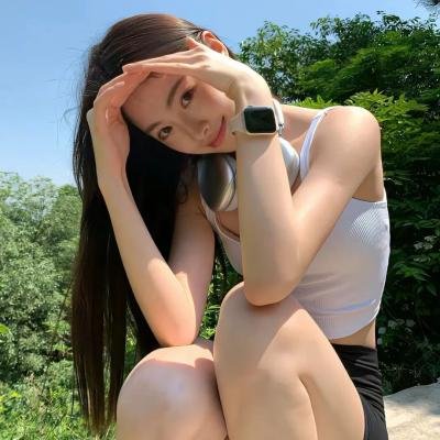 踉跄的女孩