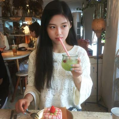 摄影师贝尔蒂与海豚零距离